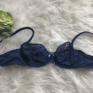 Beautiful Victoria’s Secret navy lace bralette